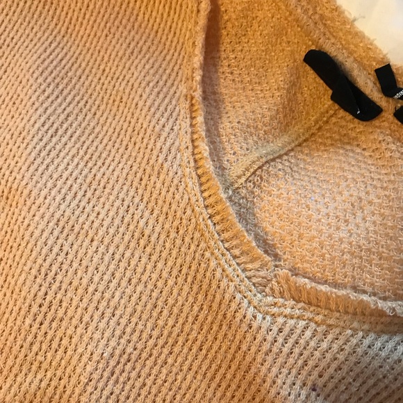UO knit shirt - Picture 2 of 2
